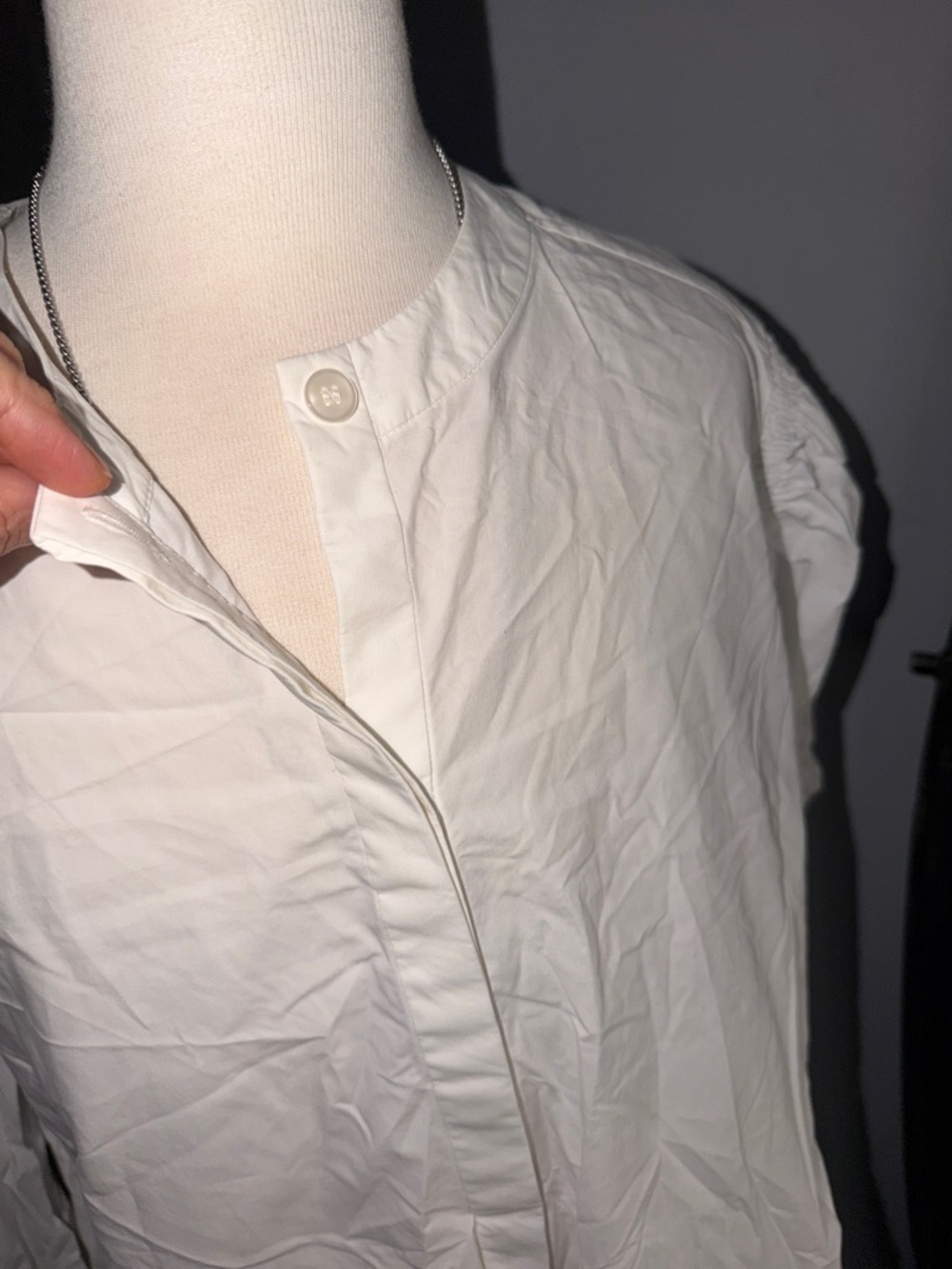 Elegant White Ruched-Shoulder Button-Front Blouse - Picture 6 of 12